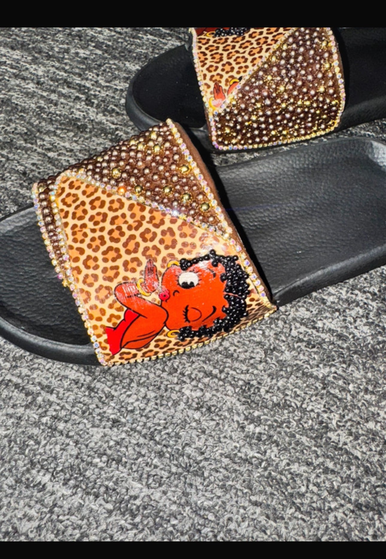 Customised Sliders size 6